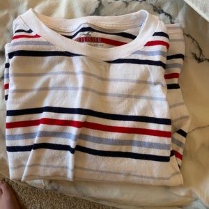 Hollister t shirt